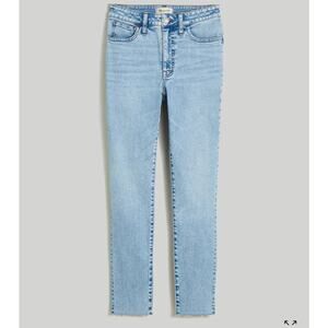 Madewell Curvy 10" High-Rise Roadtripper Authentic Skinny Jeans in Bruening Wash